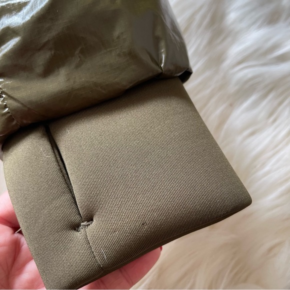 GAP WOMEN'S OLIVE GREEN UPCYCLED CROPPED MIDWEIGHT PUFFER JACKET ORG. $148 - Picture 8 of 10